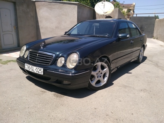 Mercedes E 270 2001, 325,000 km - 2.7 l - Bakı