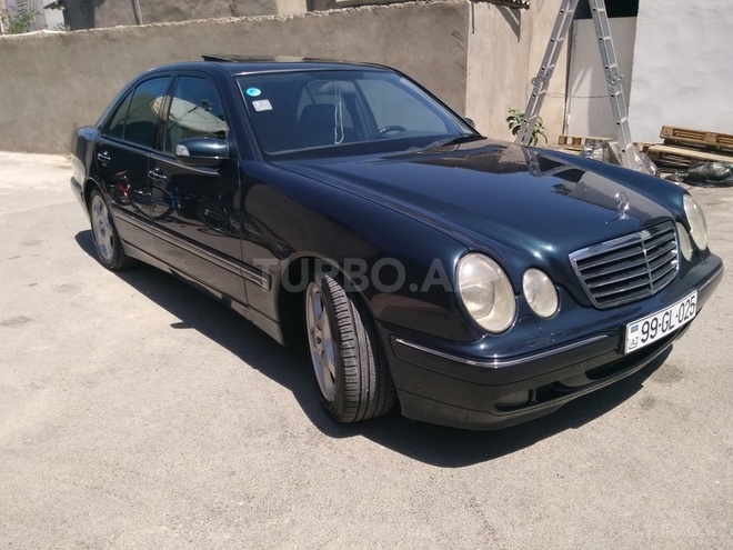 Mercedes E 270 2001, 325,000 km - 2.7 l - Bakı