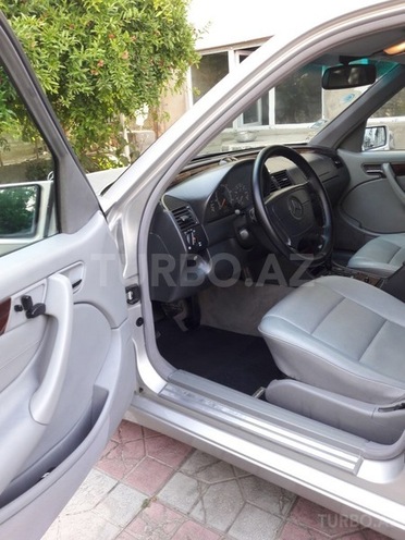 Mercedes C 230 1998, 172,000 km - 2.3 l - Bakı