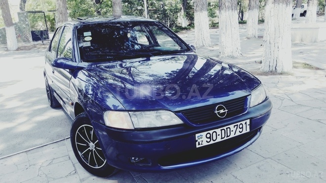 Opel Vectra 1997, 220,000 km - 1.6 л - Sumqayıt