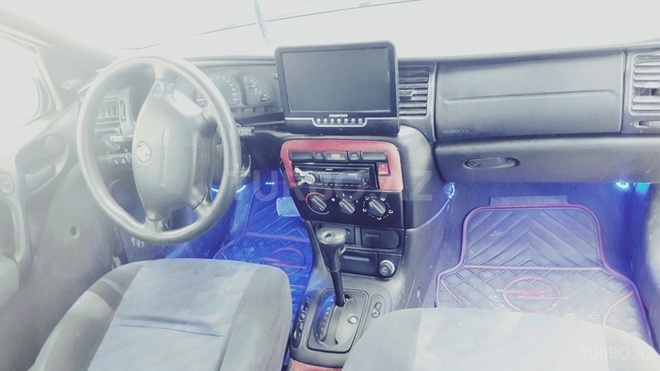 Opel Vectra 1997, 220,000 km - 1.6 л - Sumqayıt