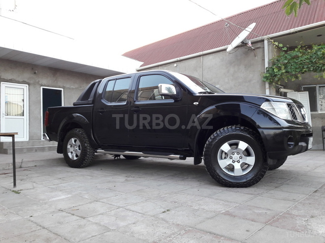 Nissan Navara 2011, 143,000 km - 2.5 l - Bakı