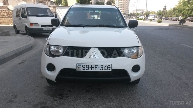Mitsubishi L200 2007, 130,000 km - 2.5 l - Bakı