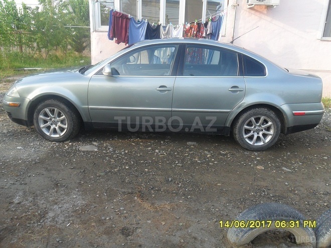 Volkswagen Passat 2004, 250,000 km - 1.8 l - Ağcabədi