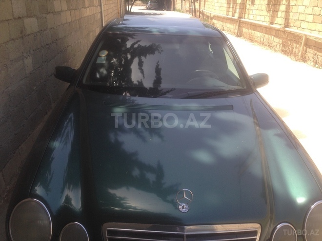 Mercedes E 220 2000, 270,000 km - 2.2 l - Bakı