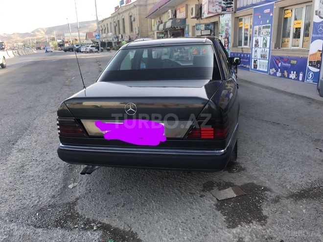 Mercedes E 300 1990, 286,000 km - 3.0 л - Bakı