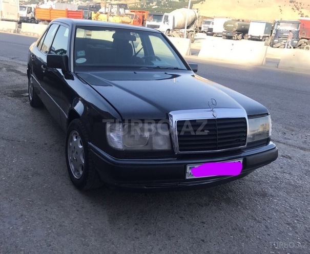 Mercedes E 300 1990, 286,000 km - 3.0 л - Bakı