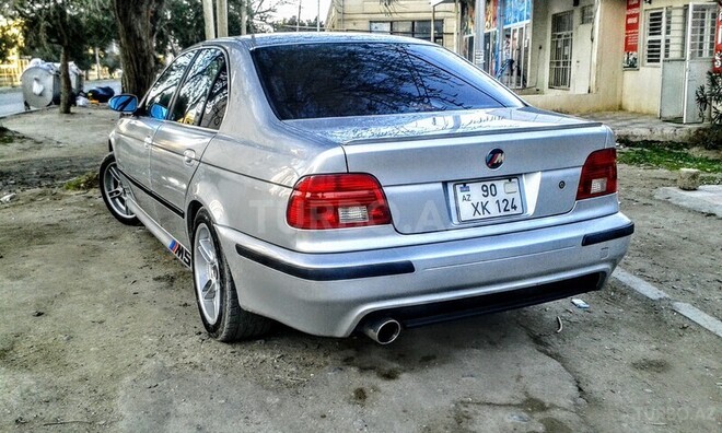 BMW 525 2001, 220,000 km - 2.5 л - Bakı