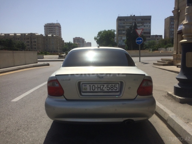 Kia Clarus 2000, 235,000 km - 2.0 l - Bakı