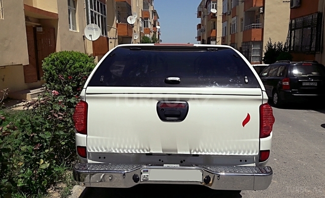 Mitsubishi L200 2014, 90,000 km - 2.5 л - Bakı