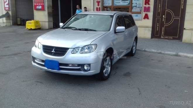 Mitsubishi Airtrek 2003, 145,000 km - 2.0 л - Bakı