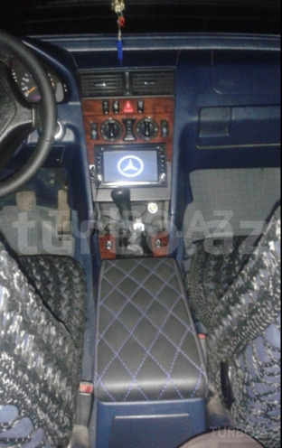 Mercedes C 230 1997, 319,000 km - 2.3 l - Lerik