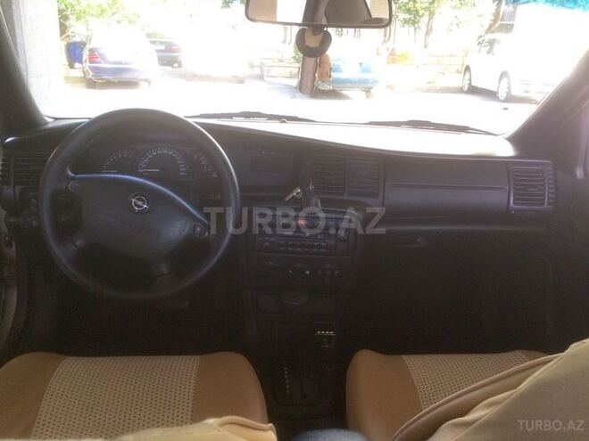 Opel Vectra 1997, 256,000 km - 2.0 l - Bakı