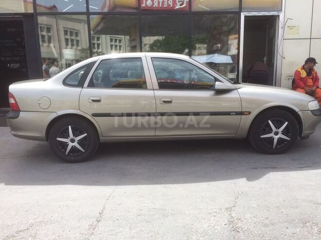 Opel Vectra 1997, 256,000 km - 2.0 l - Bakı