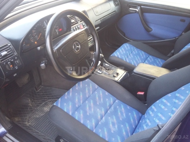 Mercedes C 200 1999, 334,000 km - 2.0 л - Bakı