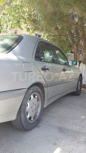 Mercedes C 180 1999, 250,000 km - 1.8 l - Sumqayıt