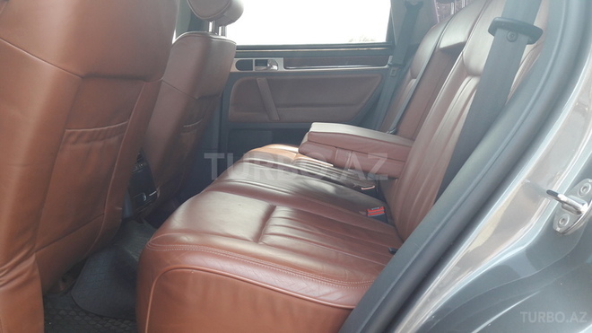 Volkswagen Touareg 2008, 83,000 km - 4.2 l - Bakı
