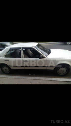 Mercedes E 200 1989, 342,000 km - 2.0 л - Bakı