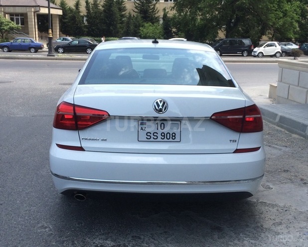 Volkswagen Passat 2015, 20,343 km - 1.8 l - Bakı