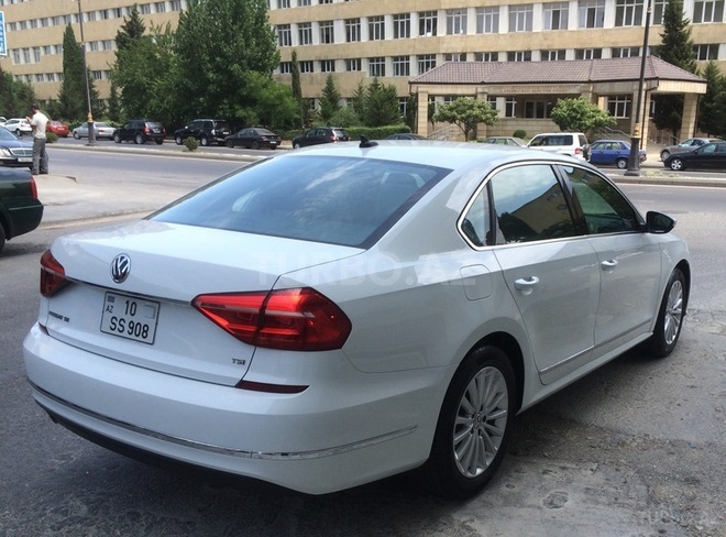Volkswagen Passat 2015, 20,343 km - 1.8 l - Bakı