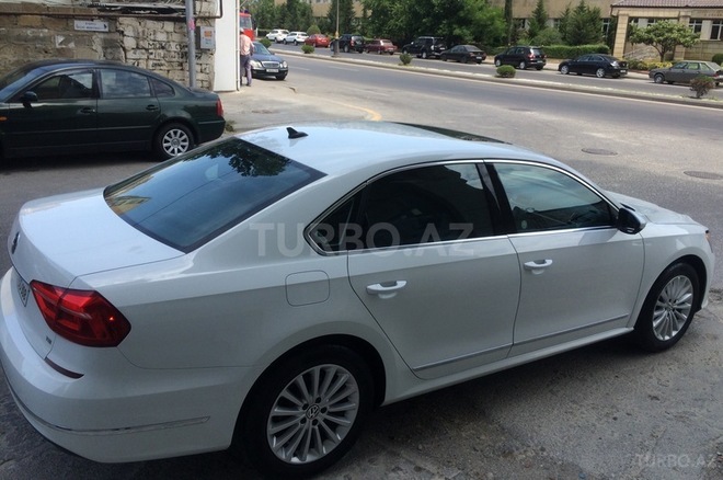 Volkswagen Passat 2015, 20,343 km - 1.8 l - Bakı