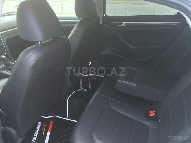 Volkswagen Passat 2015, 20,343 km - 1.8 l - Bakı