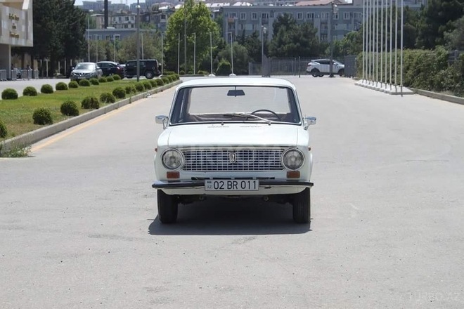 LADA (VAZ) 21011 1986, 800,000 km - 1.3 l - Bakı
