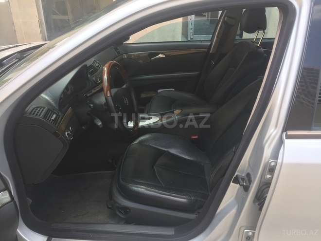 Mercedes E 270 2002, 238,152 km - 2.7 l - Bakı