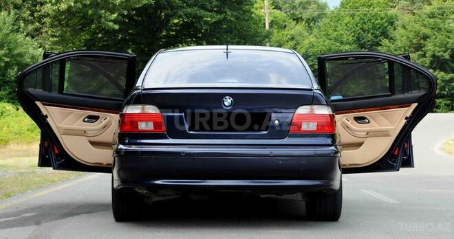 BMW 525 2001, 250,000 km - 2.5 л - İsmayıllı