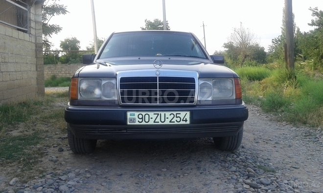 Mercedes E 200 1993, 270,000 km - 2.0 l - Sabirabad