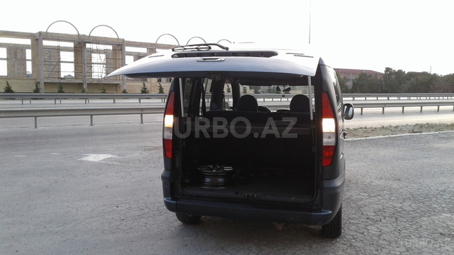 Fiat Doblo 2002, 341,534 km - 1.9 l - Xırdalan