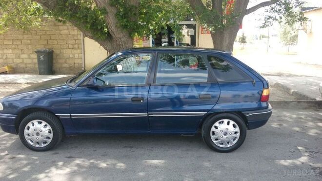Opel Astra 1994, 339,255 km - 1.8 l - Sumqayıt