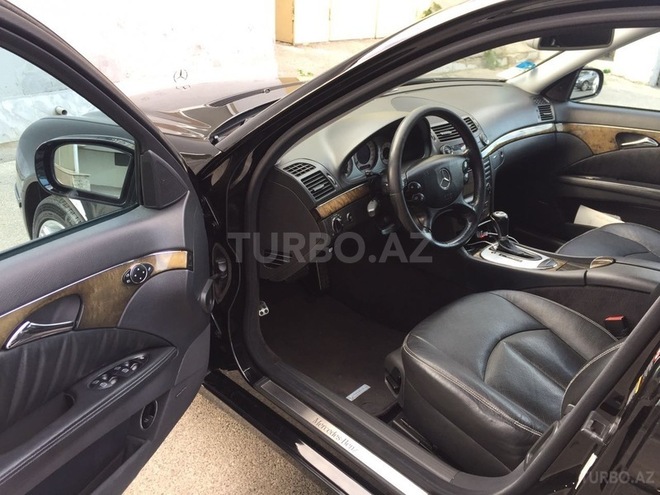 Mercedes E 350 2005, 19,200 km - 3.5 l - Bakı