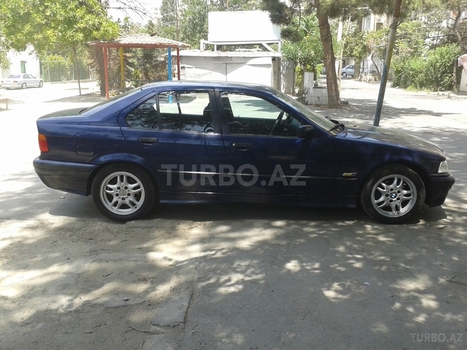 BMW 320 1995, 251,000 km - 2.0 l - Bakı