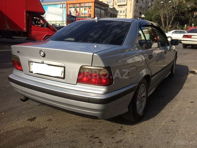 BMW 325 1997, 235,000 km - 2.5 l - Bakı