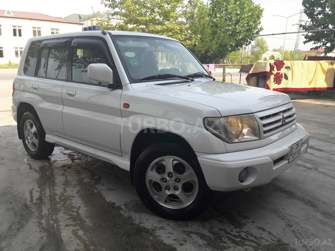Mitsubishi Pajero io 1999, 215,000 km - 1.8 l - Yevlax