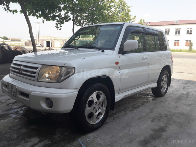 Mitsubishi Pajero io 1999, 215,000 km - 1.8 l - Yevlax