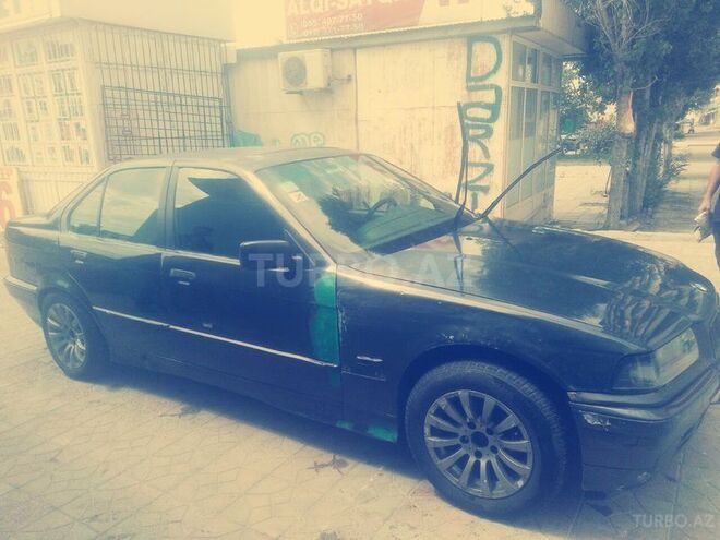 BMW 318 1992, 500,000 km - 1.8 л - Bakı