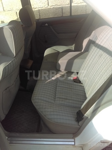 Mercedes E 200 1991, 343,434 km - 2.2 l - Bakı