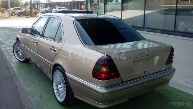 Mercedes C 230 2000, 116,000 km - 2.3 l - Bakı
