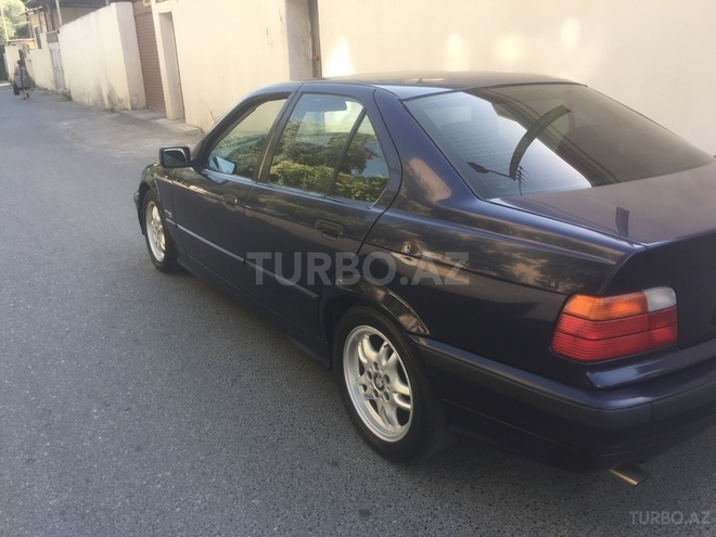BMW 320 1995, 150,000 km - 2.0 l - Bakı