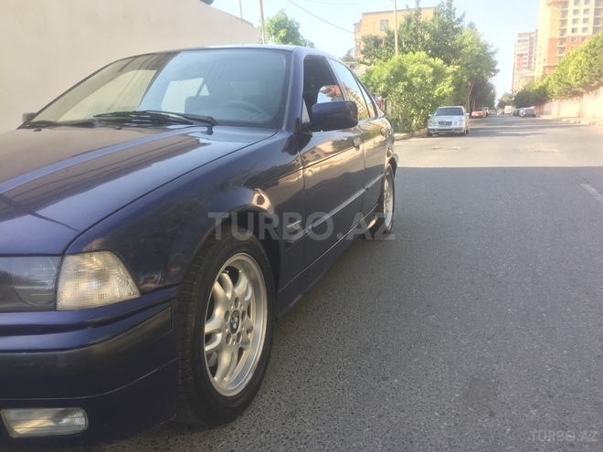 BMW 320 1995, 150,000 km - 2.0 l - Bakı