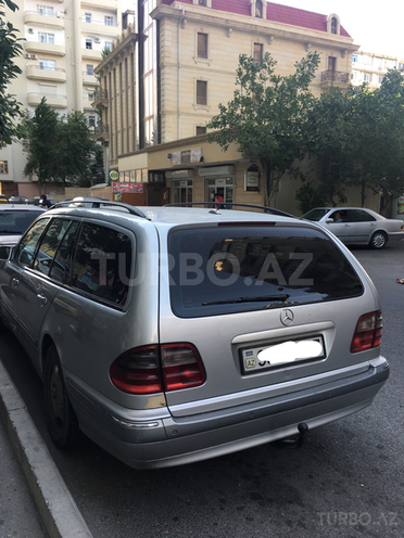 Mercedes E 270 2001, 292,000 km - 2.7 l - Bakı