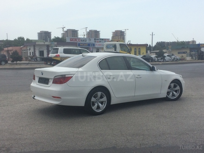 BMW 525 2006, 215,000 km - 2.5 l - Bakı