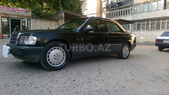 Mercedes 190 1992, 233,000 km - 2.3 l - Bakı
