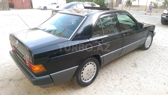 Mercedes 190 1992, 233,000 km - 2.3 l - Bakı