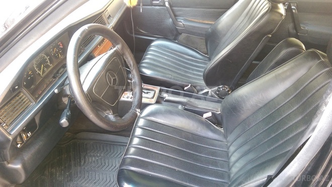 Mercedes 190 1992, 233,000 km - 2.3 l - Bakı