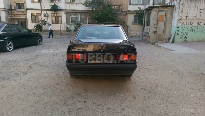 Mercedes 190 1992, 233,000 km - 2.3 l - Bakı