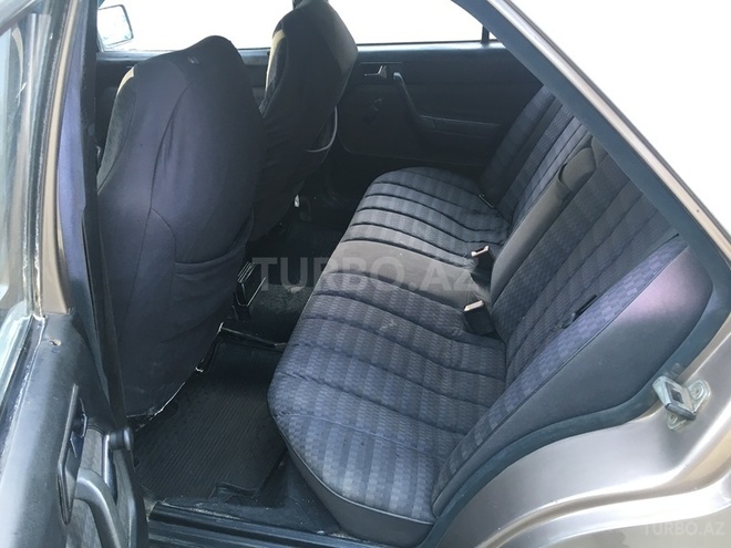 Mercedes 190 1990, 300,000 km - 2.0 l - Bakı