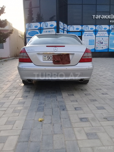 Mercedes E 320 2004, 303,000 km - 3.2 l - Sumqayıt